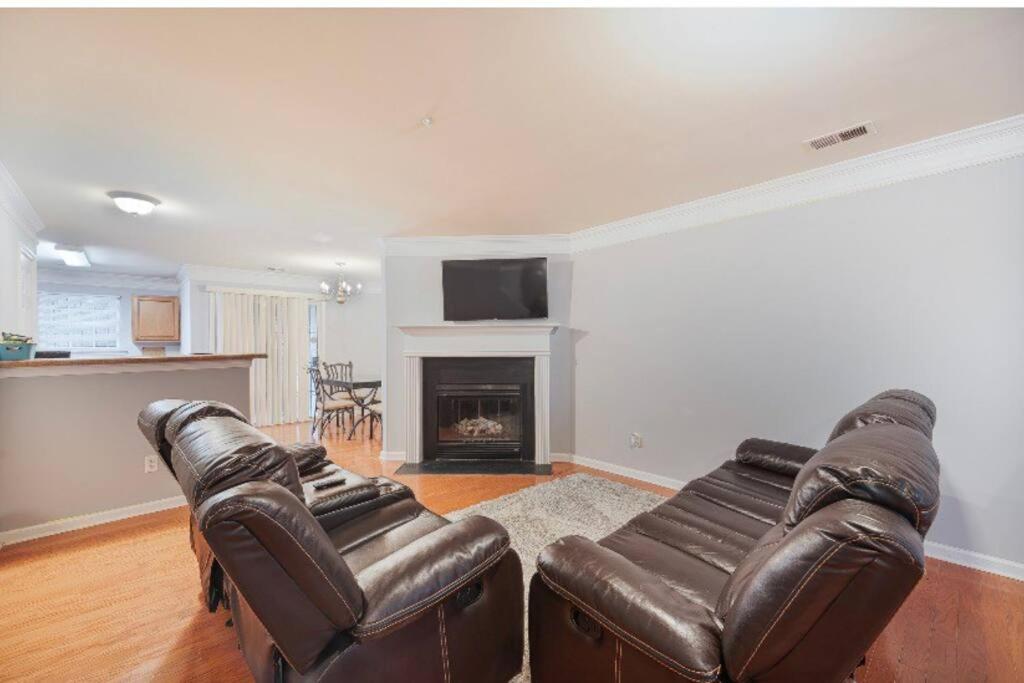 Beautiful Cozy 3-Bedroom Townhome Retreat أتلانتا المظهر الخارجي الصورة